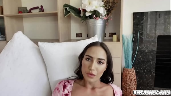 Lucky stepson finger his stepmom Desiree Dulces milf muffin