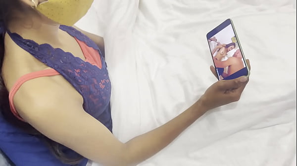 Indian Hot Girlfriend Watching Porn Fucking Boyfriend In Oyo Hotel