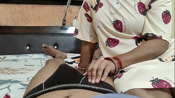 Desi couple has romantic sex at night, Indian Hindi porn